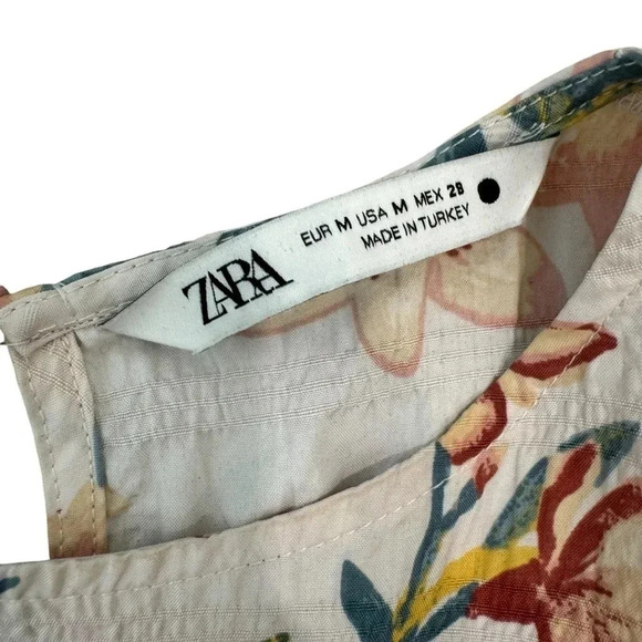 Zara ‘The Sharon’ Dress in Floral. Size Medium. - Picture 6 of 12